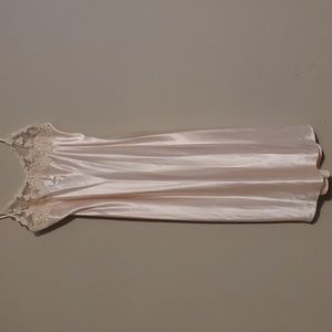 COPY - COPY - Dentelle Womans Pale Pink XL Satin Nightgown Vintage Style White …